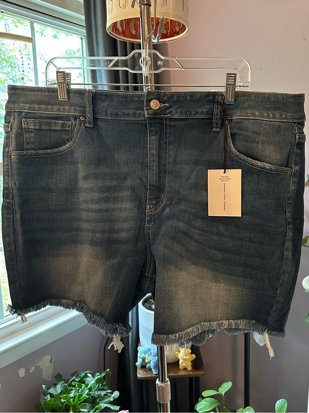 ZENANA Plus-Size High-Rise Denim Shorts | 2X | NWT | Dark Wash